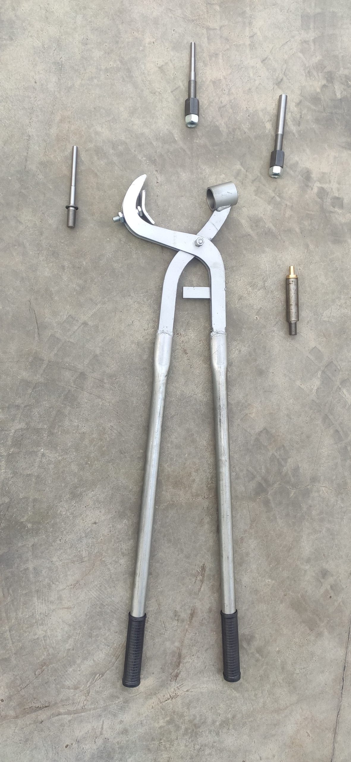 PINZONE NEW METRICO COMPLETO D.10 CON PERNO